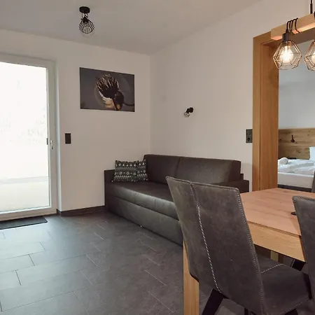 Alpin 1100 Apartment *