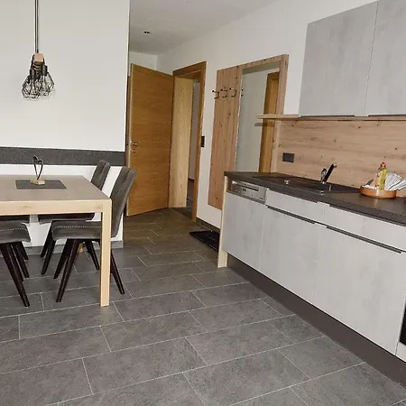 Apartment Alpin 1100 *